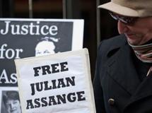 WikiLeaks : la justice britannique ordonne la libération sous caution d’Assange